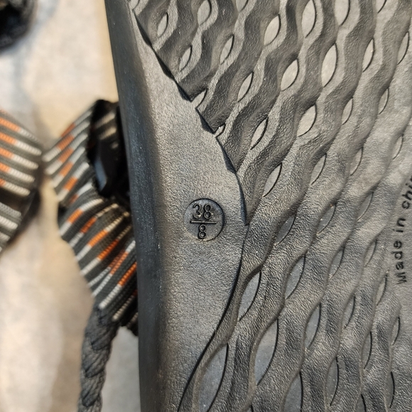 Rope and Velcro Sandals-*READ Description* - Picture 5 of 12